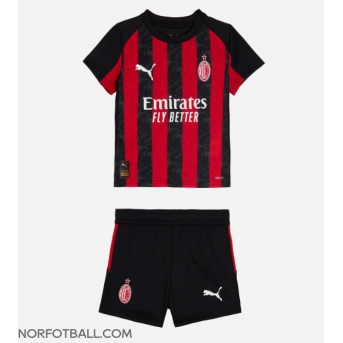 Billige Fotballdrakt AC Milan Replika Hjemmedraktsett Barn 2025-26 Kortermet (med bukser)